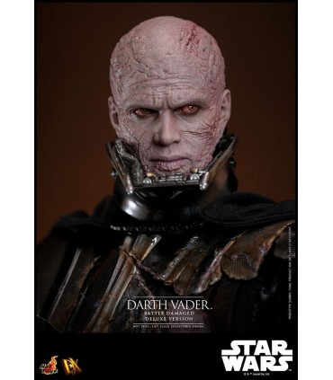 DARTH VADER BATTLE DAMAGED DELUXE VERSION  HOT TOYS