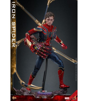 IRON  SPIDER ENDGAME HOT TOYS