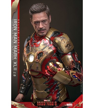 IRON MAN MARK XLII 2.0 DELUXE HOT TOYS