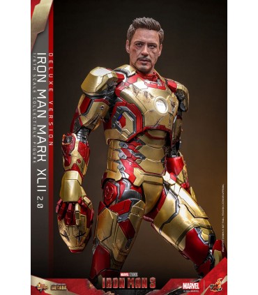 IRON MAN MARK XLII 2.0 DELUXE HOT TOYS