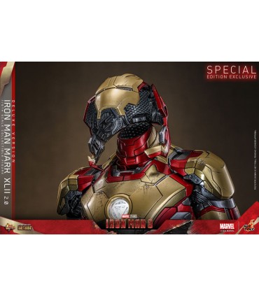 IRON MAN MARK XLII 2.0 DELUXE HOT TOYS