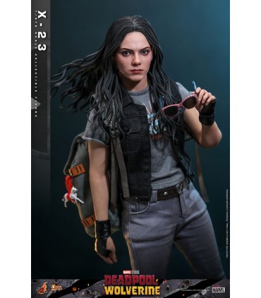 X-23 DEADPOOL & WOLVERINE HOT TOYS
