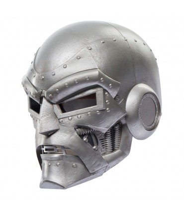 DOCTOR DOOM ROLEPLAY REPLICA HASBRO