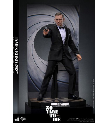 JAMES BOND NO TIME TO DIE HOT TOYS