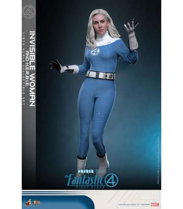 INVISIBLE WOMAN HOT TOYS